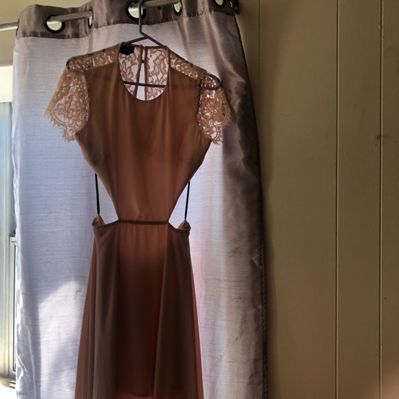 PROM DRESS - Picture 3 of 5